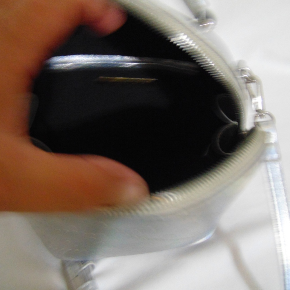 Street Level Silver Metallic Crossbody - Picture 8 of 8